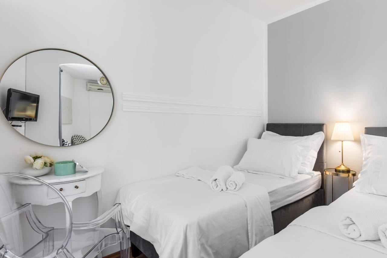 Nana - By Golden Gate, Old Town Appartement *